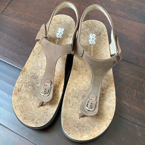 SAS thong sandals - brown